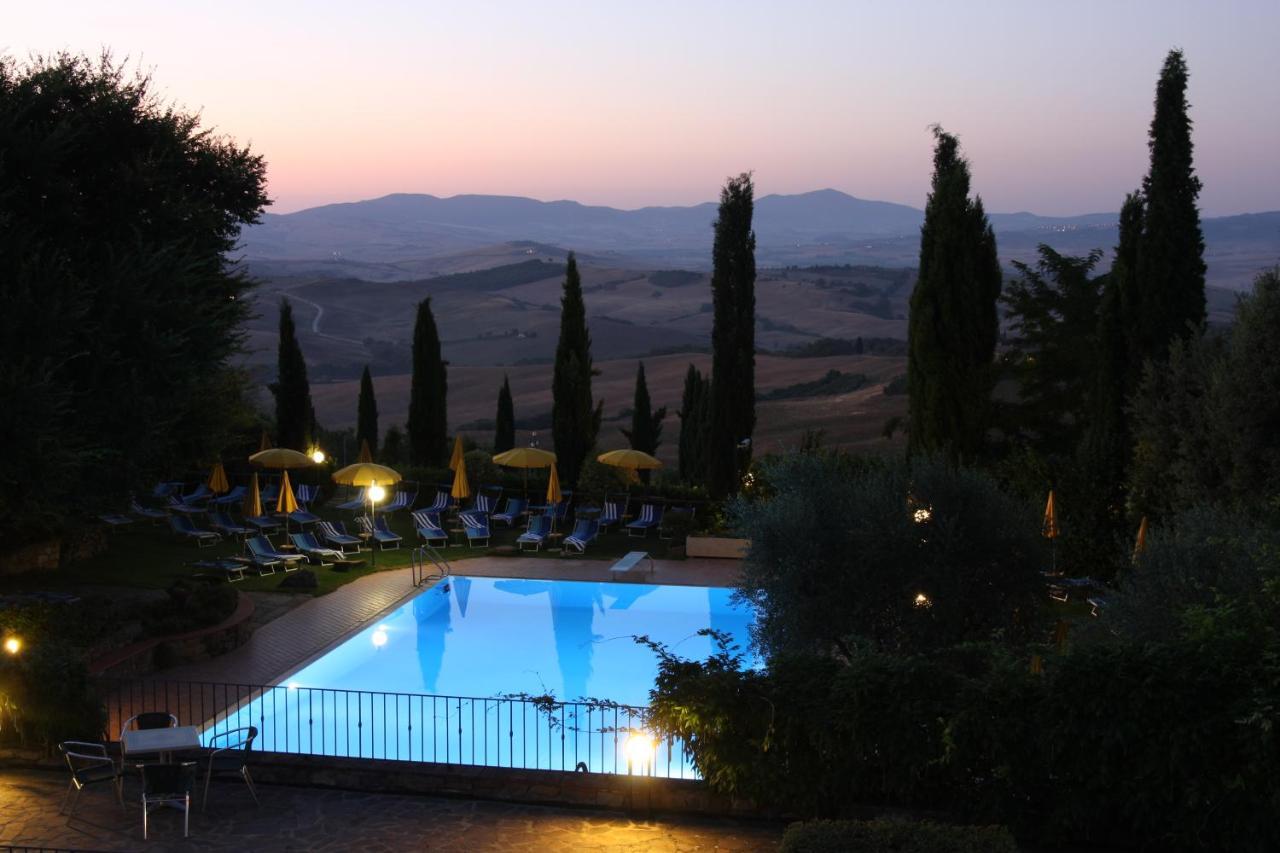 Casanova - Panoramic Rooms And Suites San Quirico dʼOrcia المظهر الخارجي الصورة